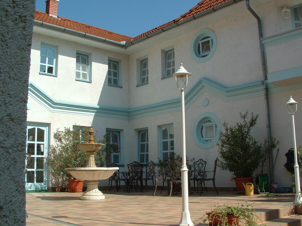 Hotel Csigahaz Panzio Gyula Zimmer foto