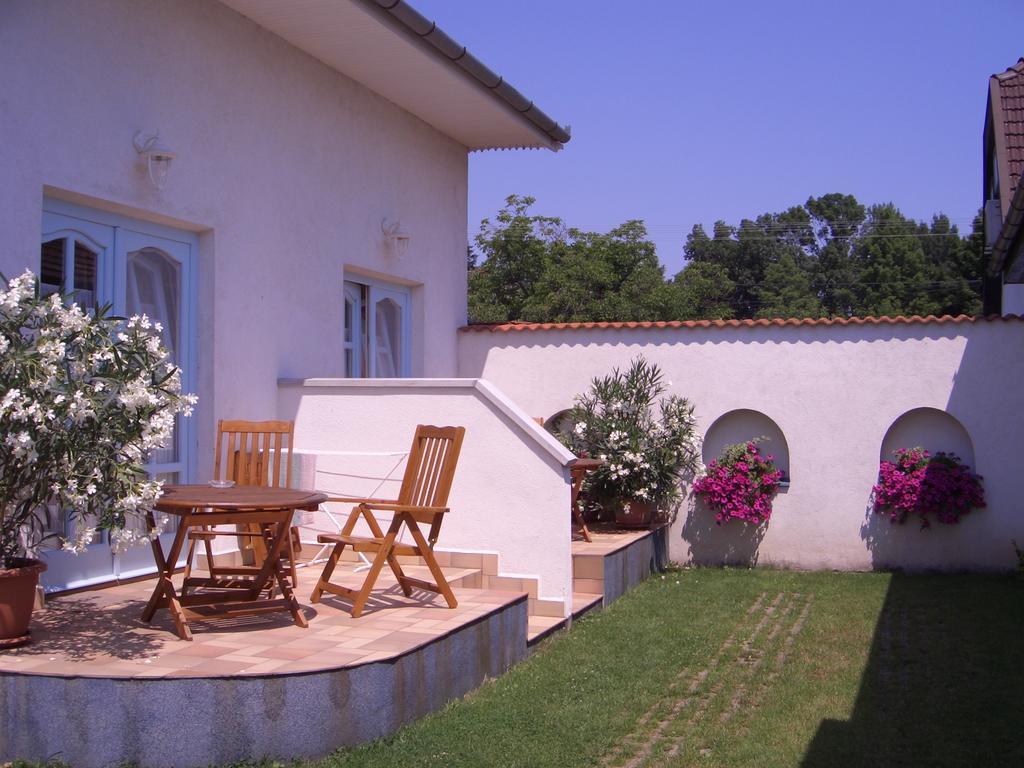 Hotel Csigahaz Panzio Gyula Exterior foto